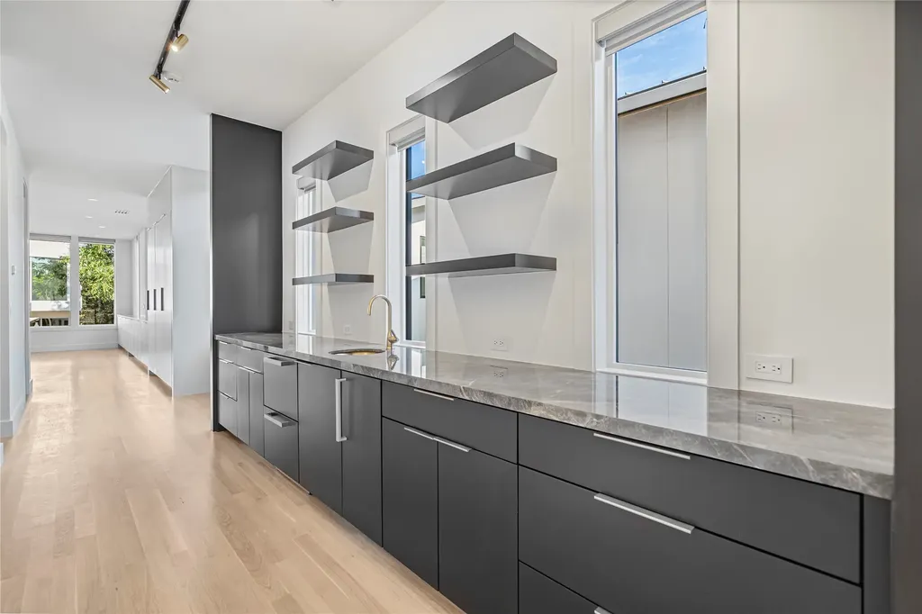3619 Springbrook Dallas TX 75205