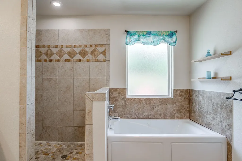 216 Lovers Path Drive Springtown TX 76082