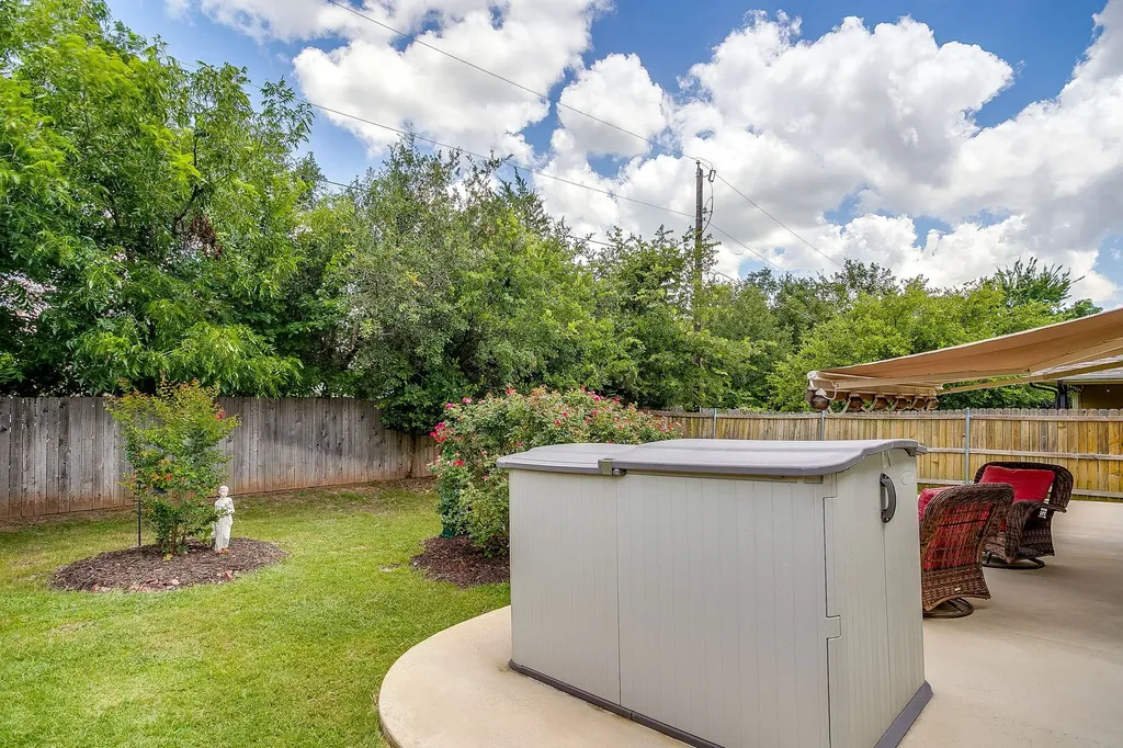 216 Lovers Path Drive Springtown TX 76082