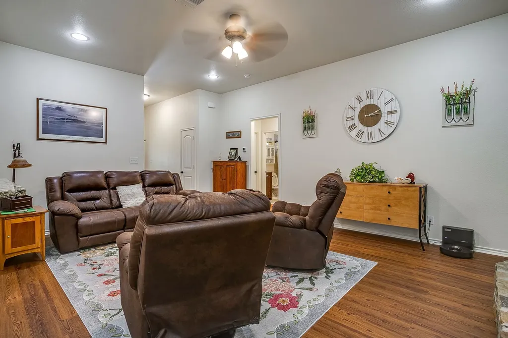 216 Lovers Path Drive Springtown TX 76082
