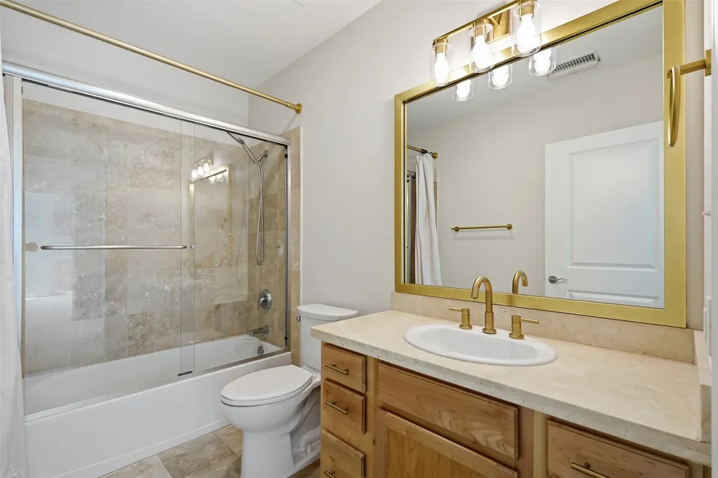 500 Throckmorton Street Fort Worth TX 76102