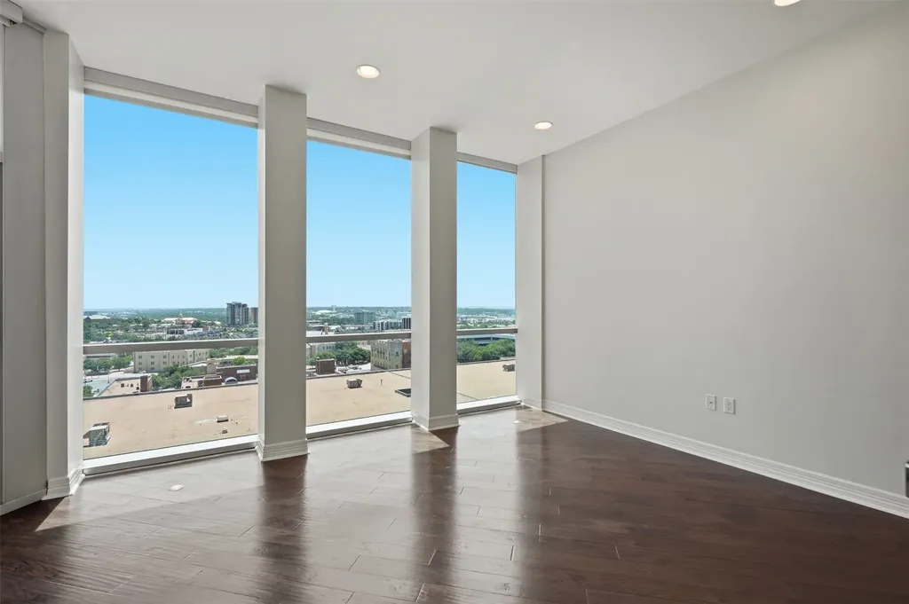 500 Throckmorton Street Fort Worth TX 76102