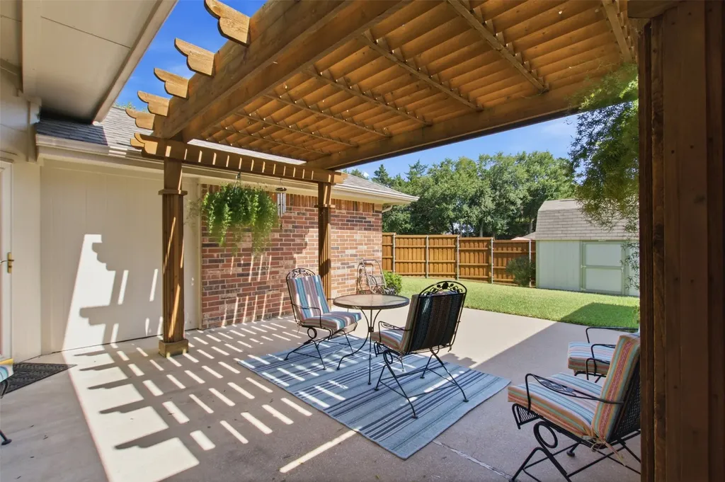 4218 Glistening Springs Rowlett TX 75088
