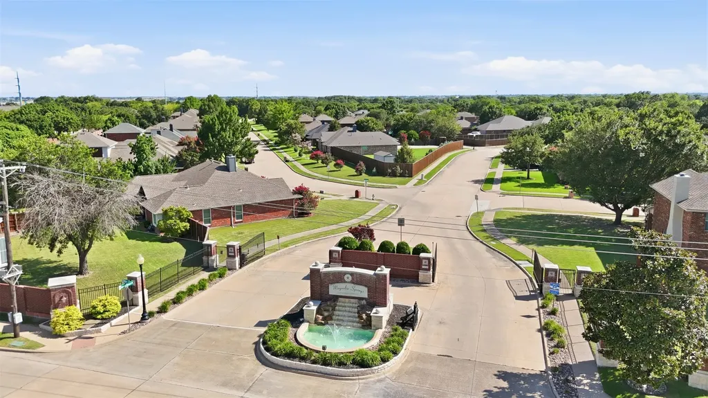 4218 Glistening Springs Rowlett TX 75088