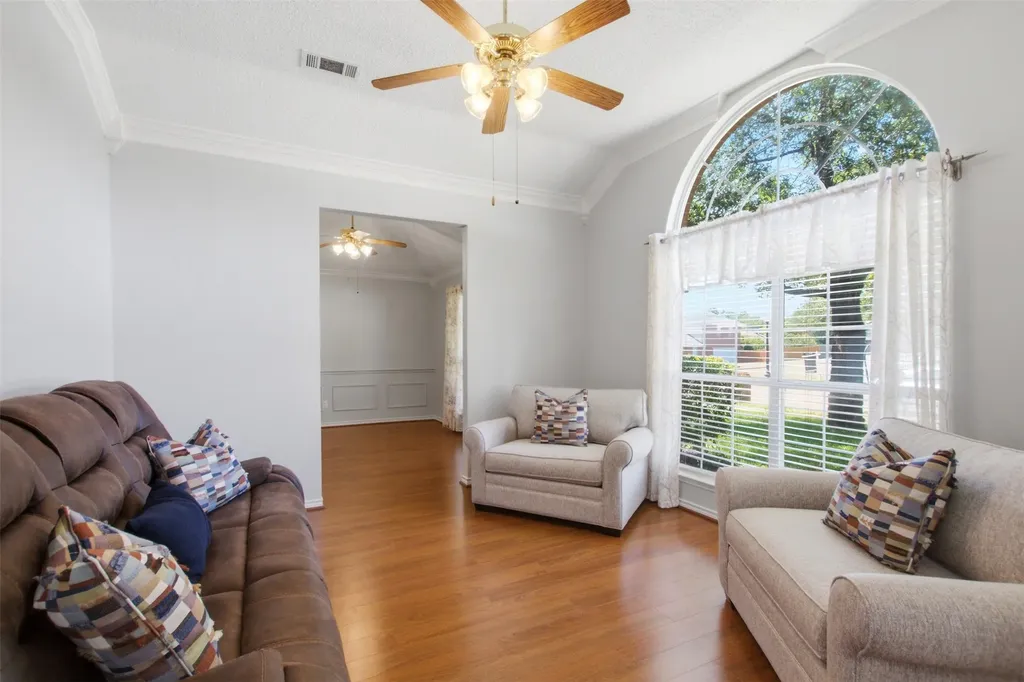 4218 Glistening Springs Rowlett TX 75088