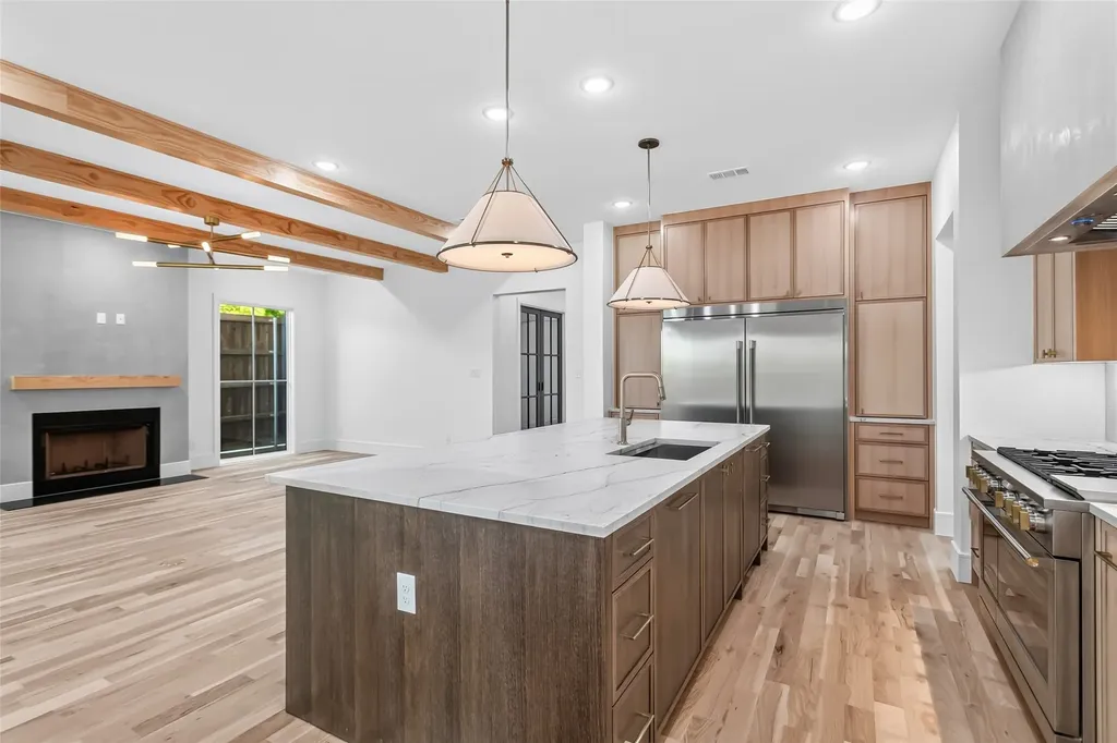 6367 Mccommas Boulevard Dallas TX 75214