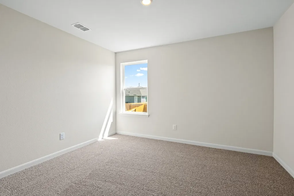 8445 White Wolf Trail Ponder TX 76259