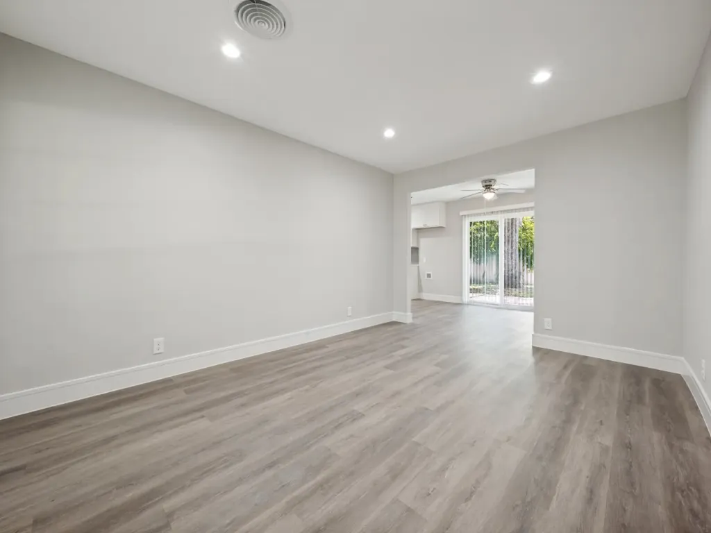 2915 Hollandale Lane Farmers Branch TX 75234