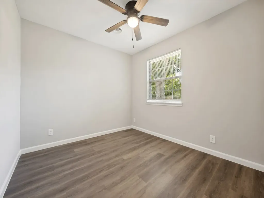 2915 Hollandale Lane Farmers Branch TX 75234