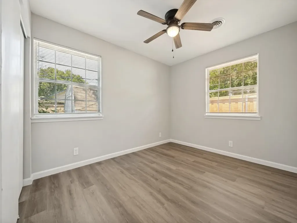 2915 Hollandale Lane Farmers Branch TX 75234