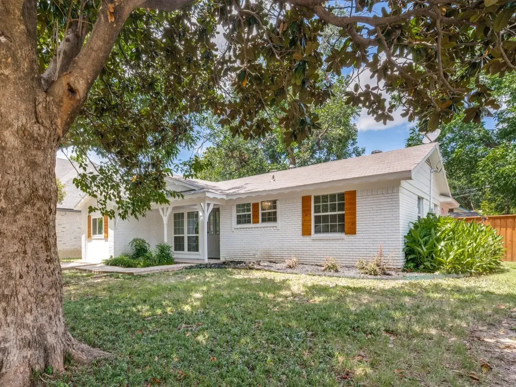 2915 Hollandale Lane Farmers Branch TX 75234