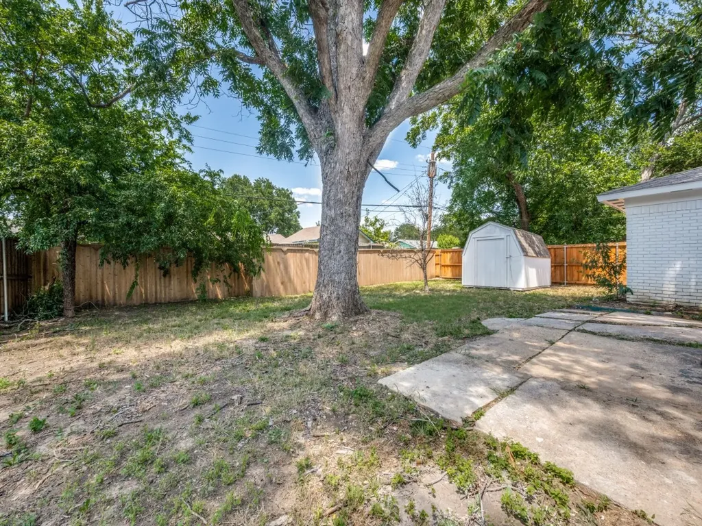 2915 Hollandale Lane Farmers Branch TX 75234