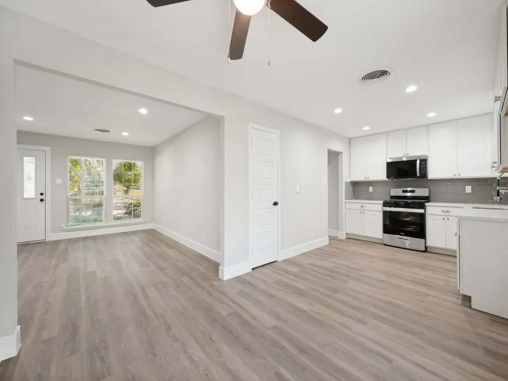 2915 Hollandale Lane Farmers Branch TX 75234