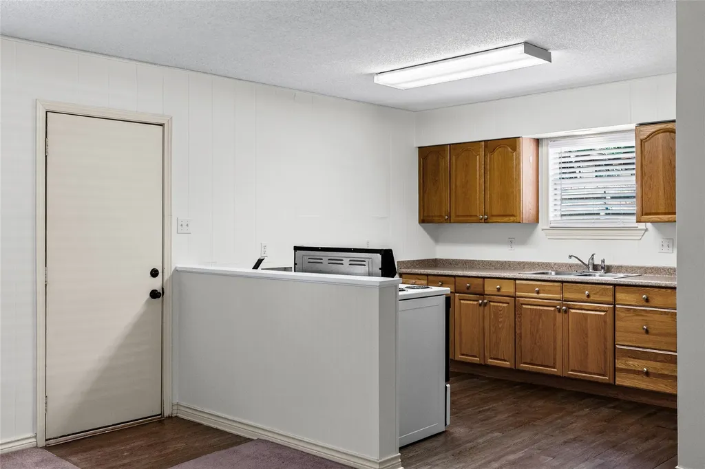 1507 Jefferson Street Commerce TX 75428