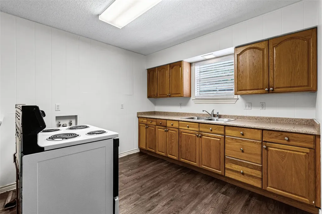 1507 Jefferson Street Commerce TX 75428