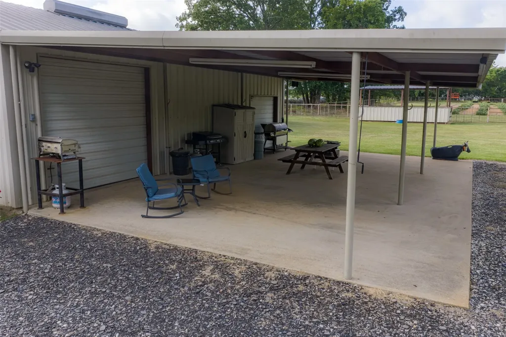 10457 State Highway 110 Van TX 75790