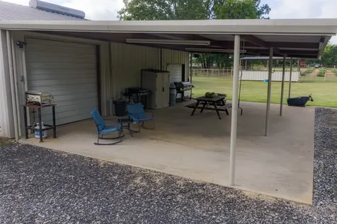 10457 State Highway 110 Van TX 75790