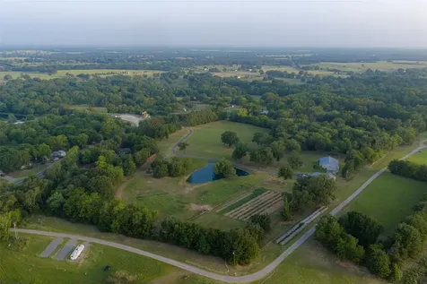 10457 State Highway 110 Van TX 75790
