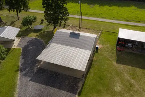 10457 State Highway 110 Van TX 75790