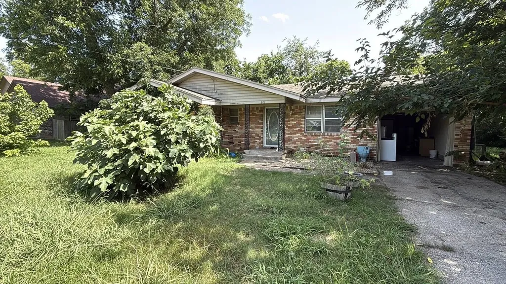 802 E Main Street Tioga TX 76271