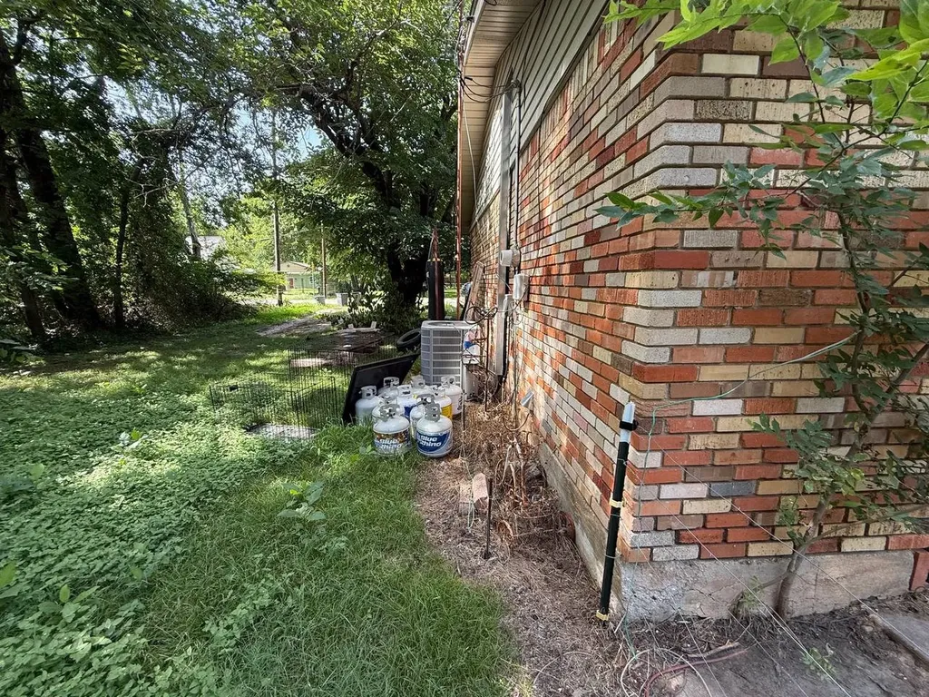 802 E Main Street Tioga TX 76271