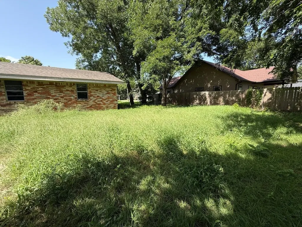 802 E Main Street Tioga TX 76271