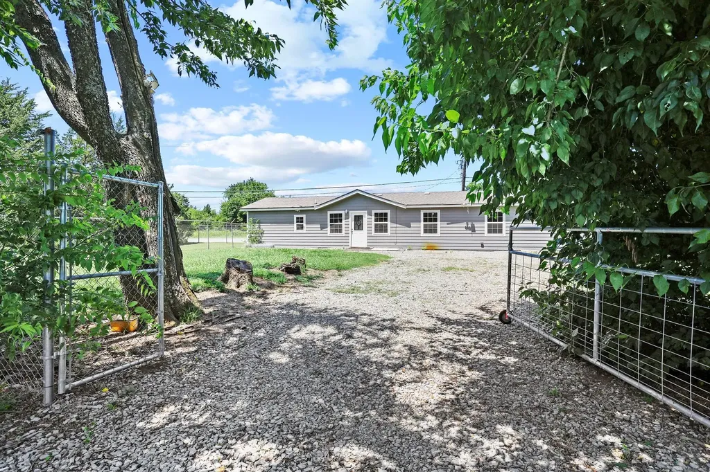 231 Juniper Drive Pottsboro TX 75076