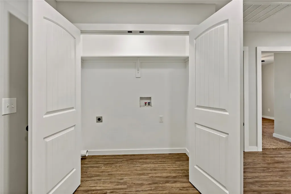 23 Pr 43794 Paris TX 75462