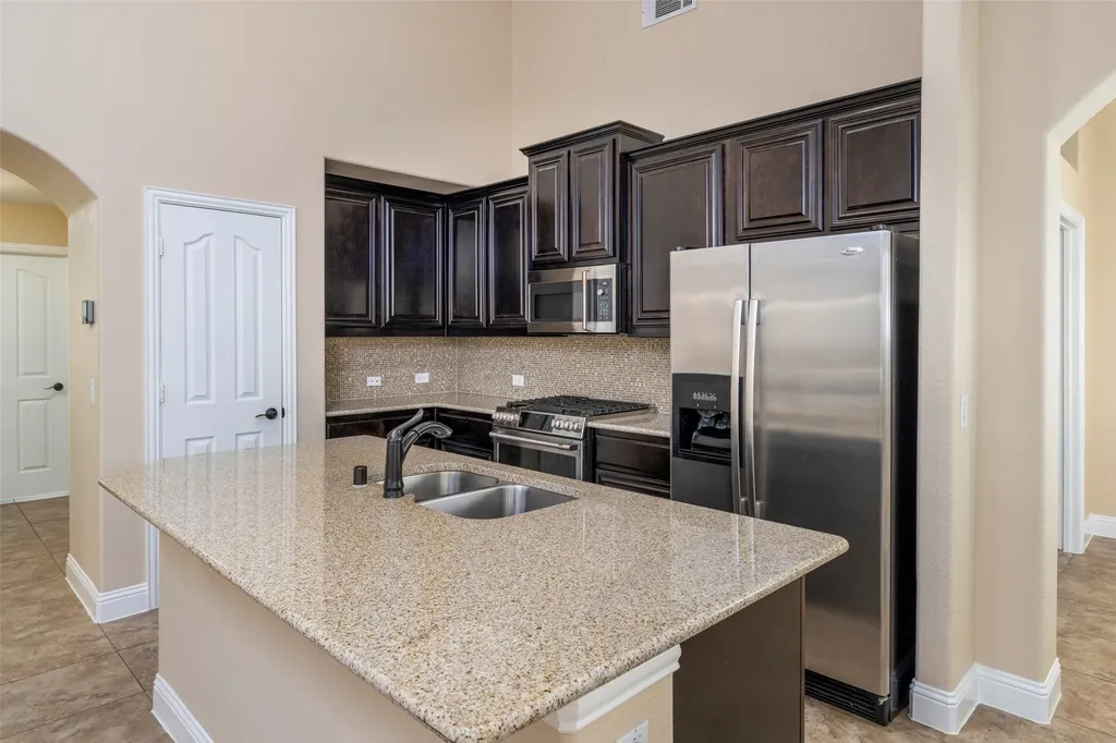 4316 Poppy Drive Mansfield TX 76063