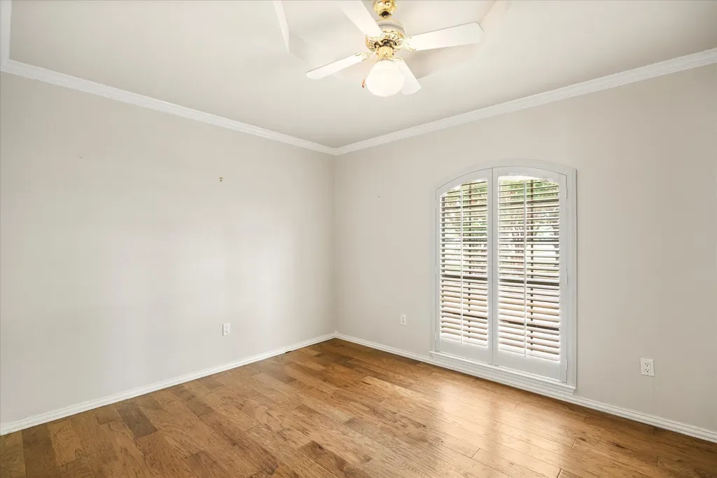 105 Casas Del Sur Street Granbury TX 76049