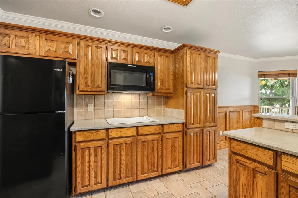 105 Casas Del Sur Street Granbury TX 76049
