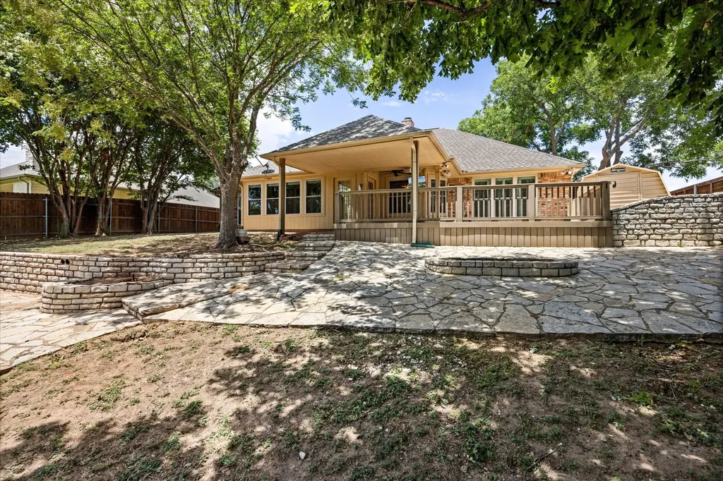 105 Casas Del Sur Street Granbury TX 76049