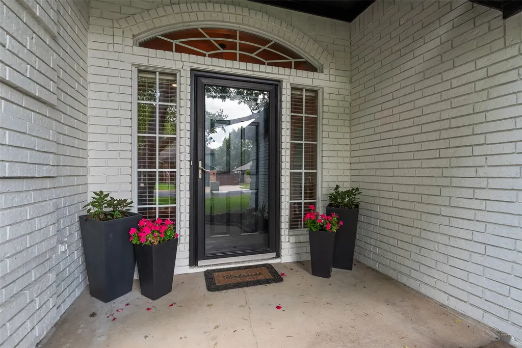 2921 Oak Ridge Drive Hurst TX 76054
