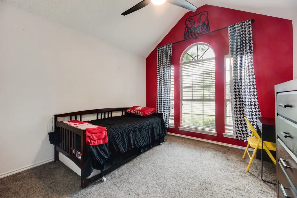 2921 Oak Ridge Drive Hurst TX 76054