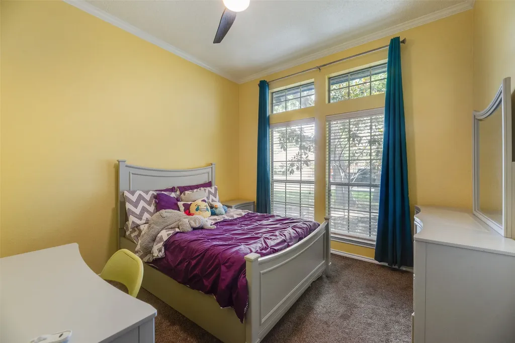 2921 Oak Ridge Drive Hurst TX 76054