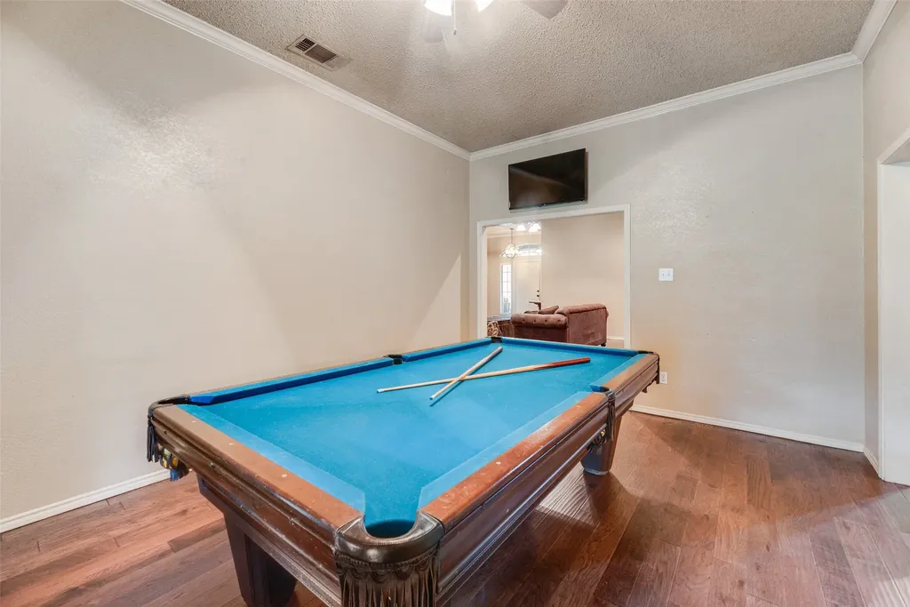 2921 Oak Ridge Drive Hurst TX 76054