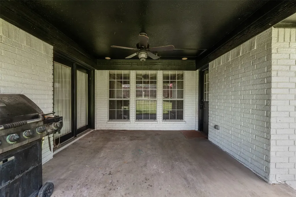 2921 Oak Ridge Drive Hurst TX 76054