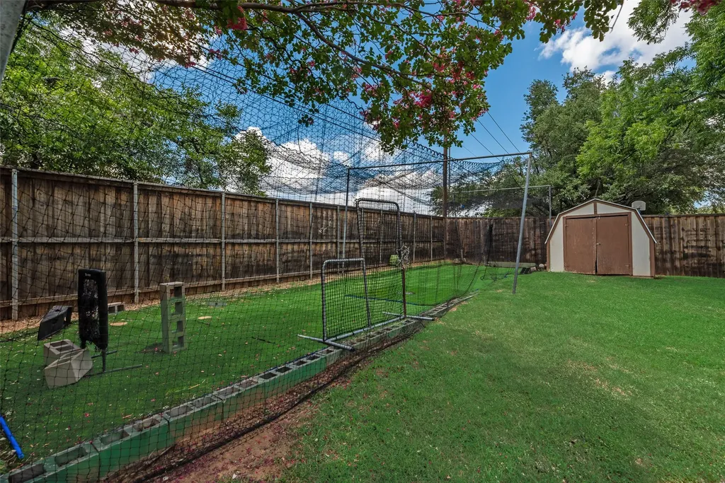 2921 Oak Ridge Drive Hurst TX 76054