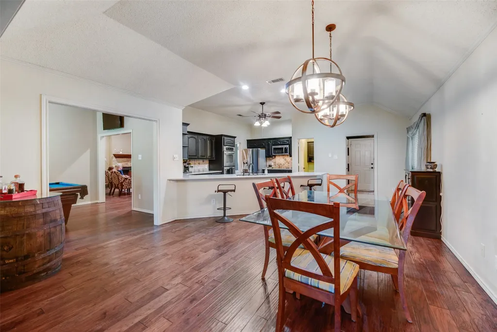 2921 Oak Ridge Drive Hurst TX 76054