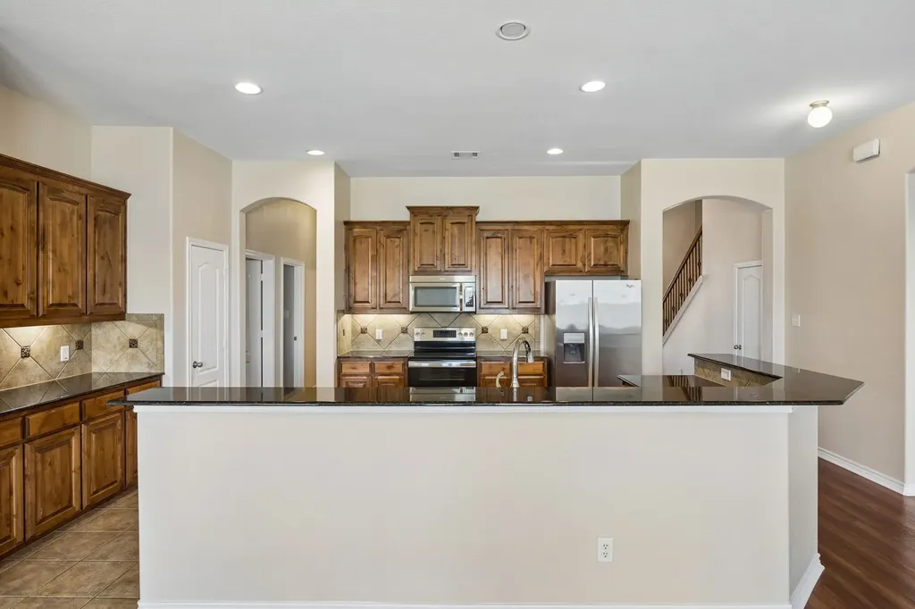 4201 Garden Path Lane Mansfield TX 76063