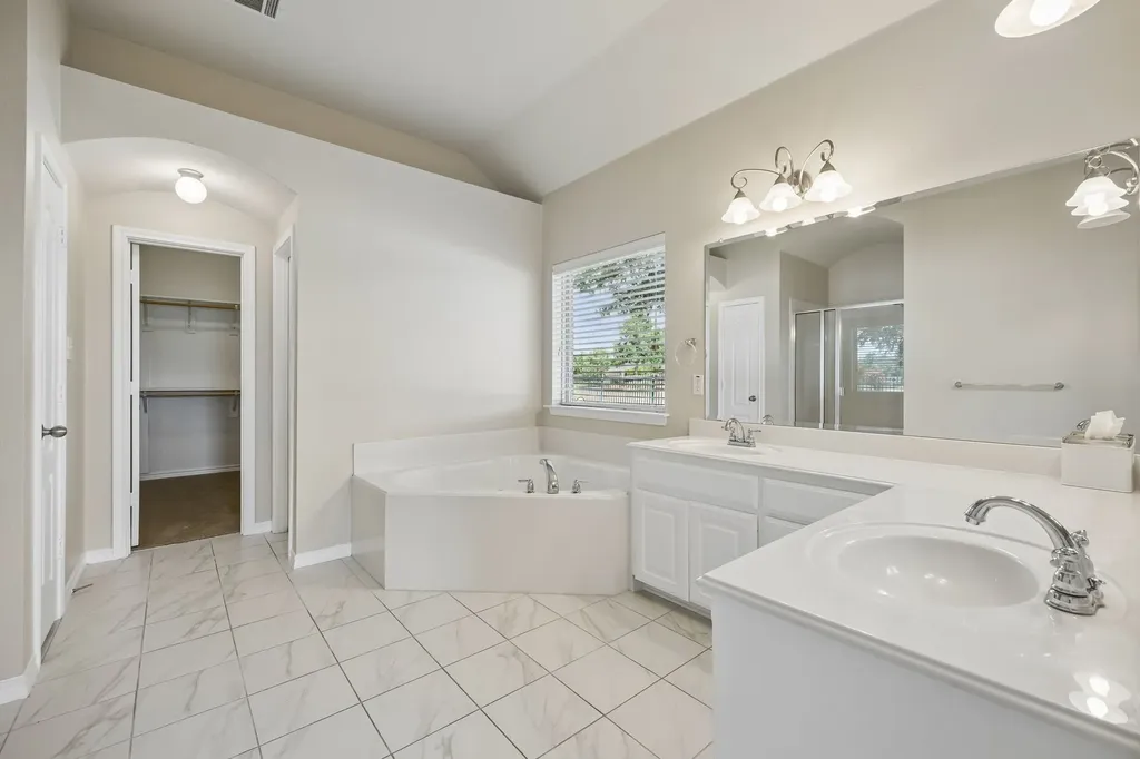 4201 Garden Path Lane Mansfield TX 76063