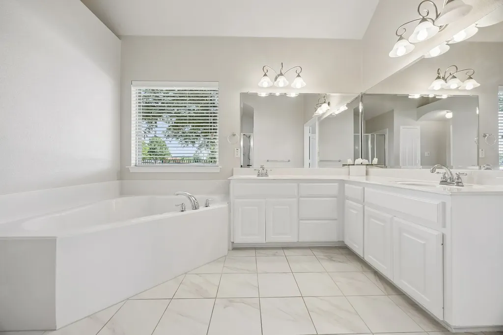 4201 Garden Path Lane Mansfield TX 76063