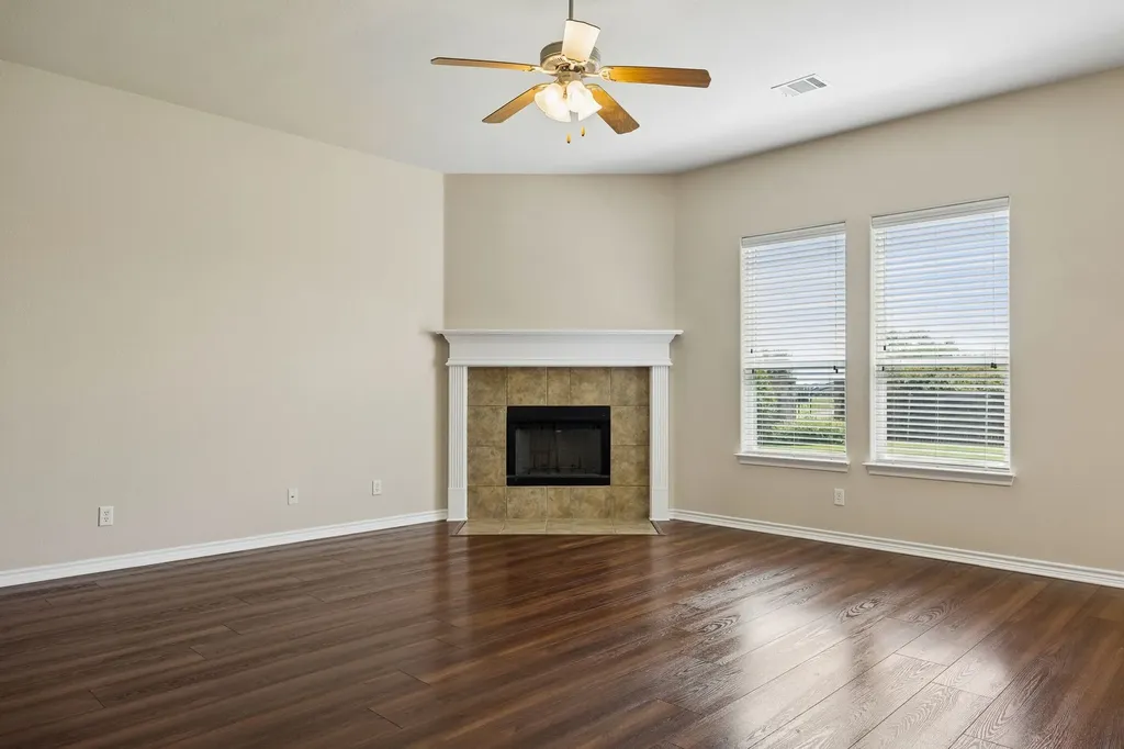 4201 Garden Path Lane Mansfield TX 76063