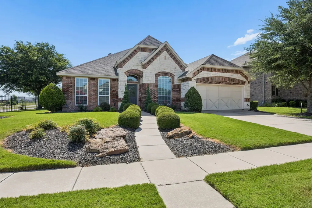 4201 Garden Path Lane Mansfield TX 76063