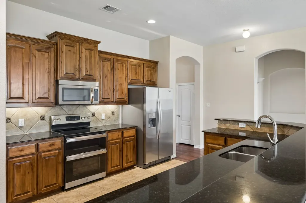 4201 Garden Path Lane Mansfield TX 76063