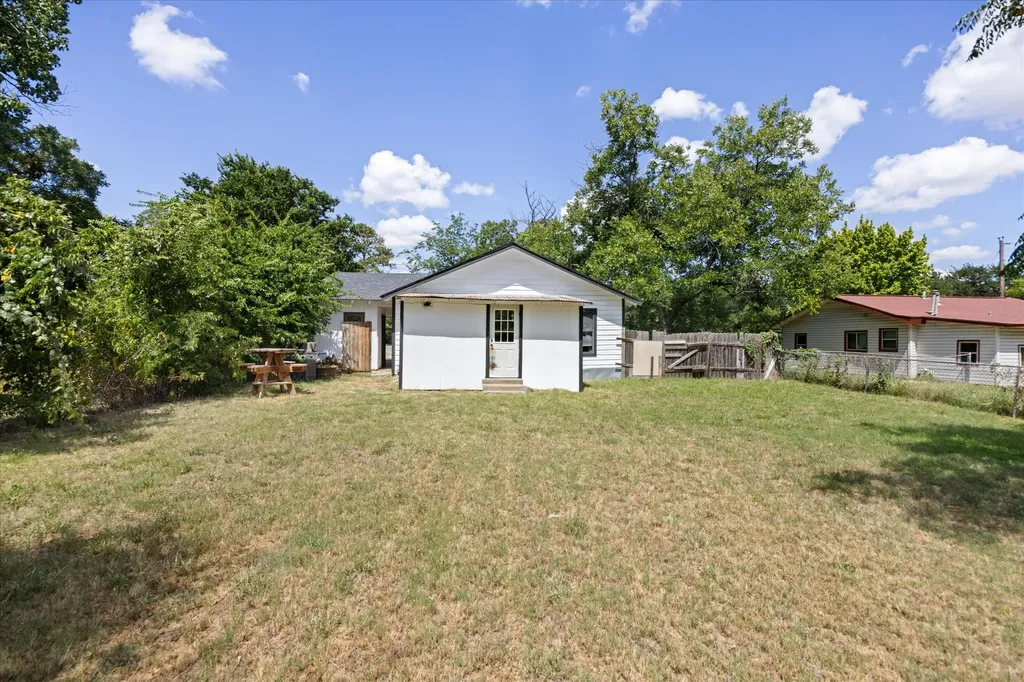 1120 N Chamberlain Street Stephenville TX 76401