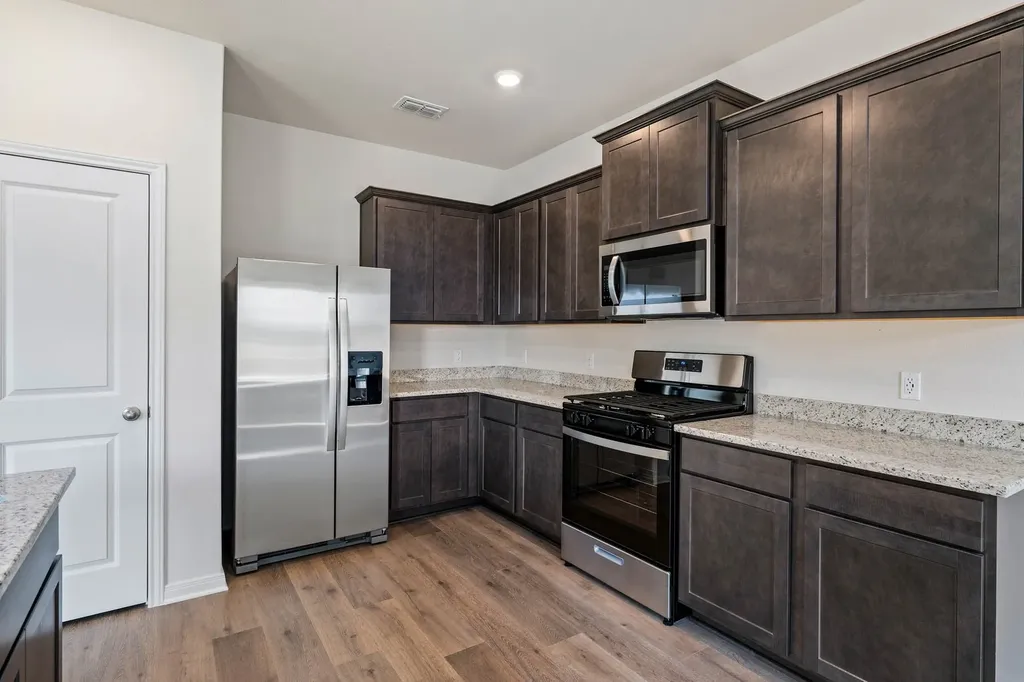 8433 Fort Benton Drive Ponder TX 76259