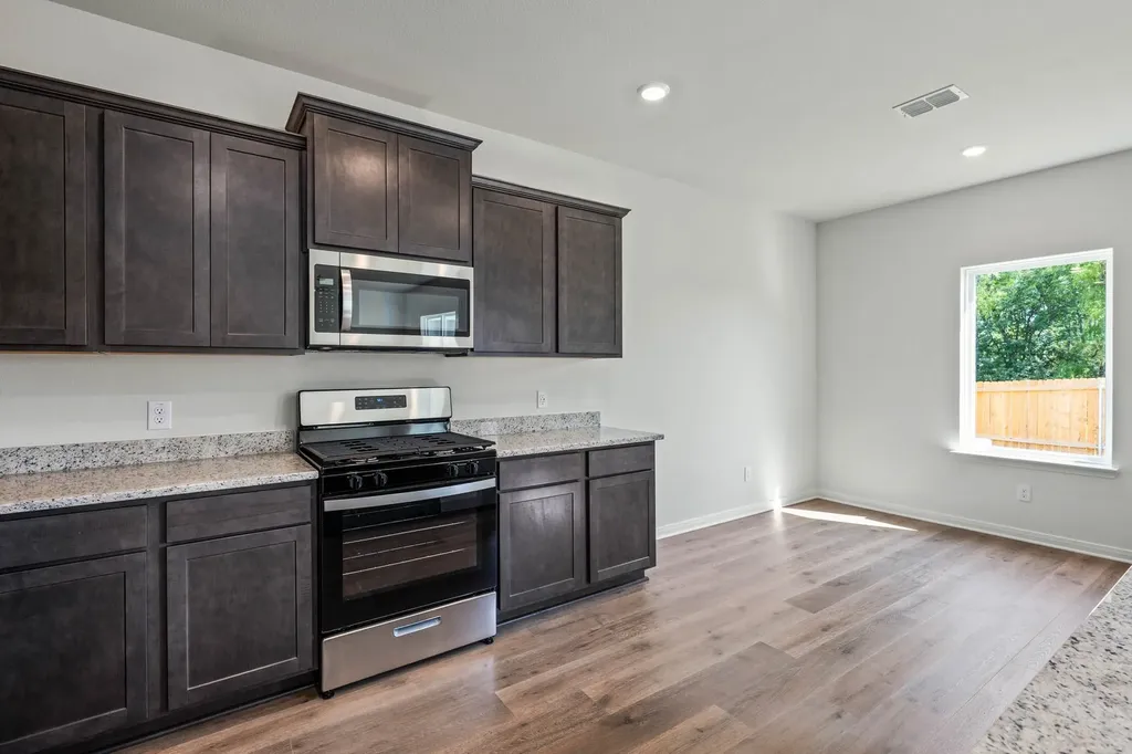 8433 Fort Benton Drive Ponder TX 76259