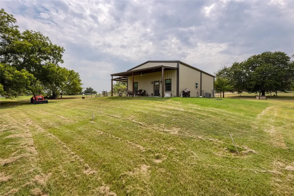 210 Spring Branch Trail N Springtown TX 76082