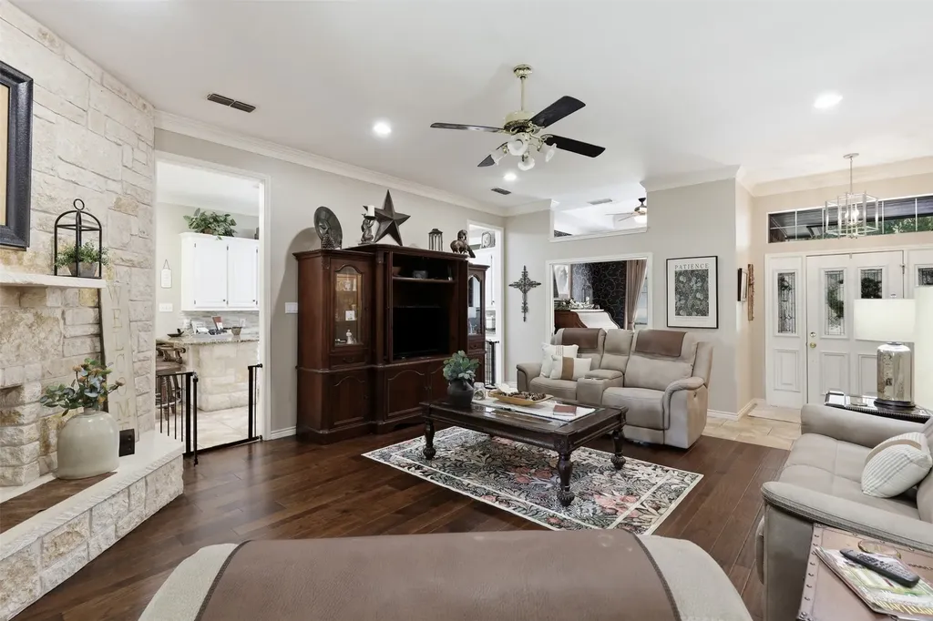 5210 Wedgefield Road Granbury TX 76049